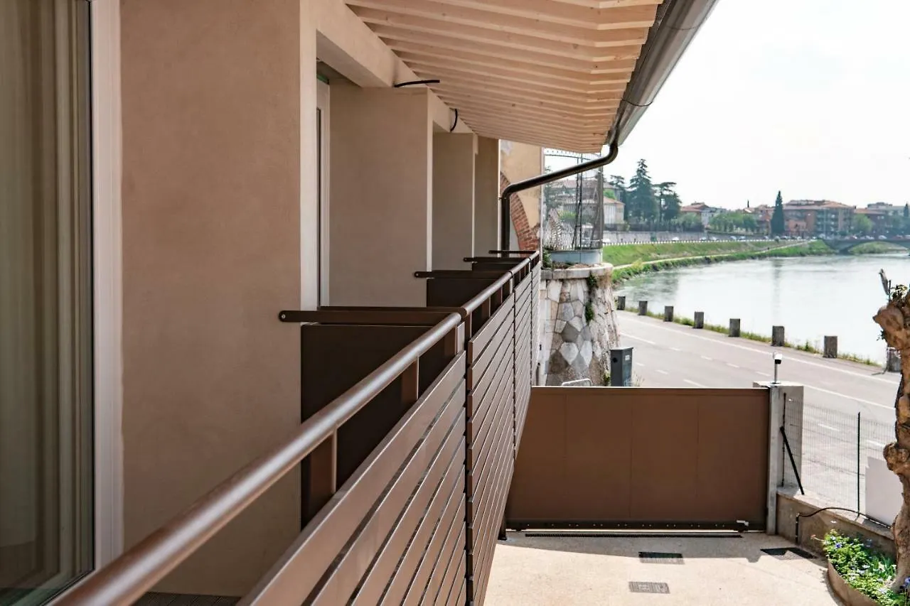 Alla Riva Vérone Italie