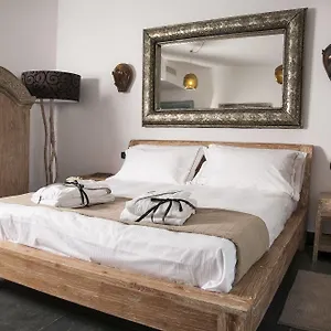 Seven Maze Charming House Bed & Breakfast Bari