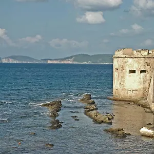 Liana Couette-café Alghero